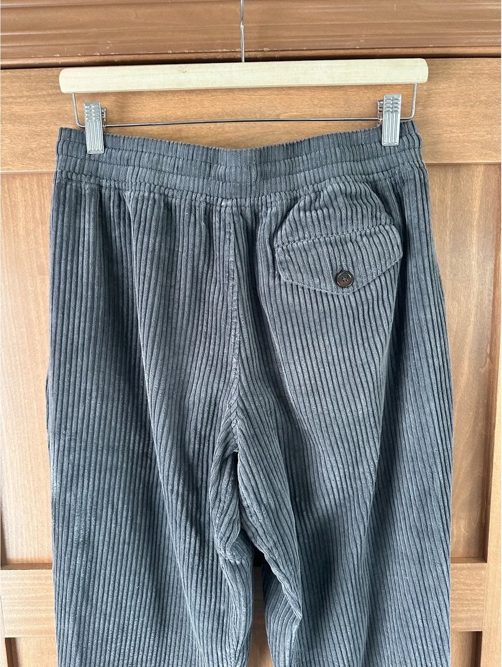 Elwood Corduroy Traveler Pant Charcoal Gray Men’s size Small